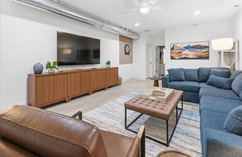 Brand New 5BR house & Carriage House near Downtown - Foto 14