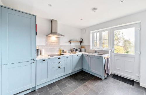 Woodcutter's Cottage - Photo 5