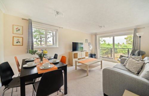 Long Stay 2BR Garden View Flat WiFi Parking Dishwasher Walk to Bromley High St & Station - Foto 2