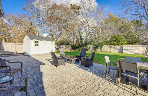 Patio and Fire Pit Retreat 2 Mi to Cape Cod Beaches - Foto 24