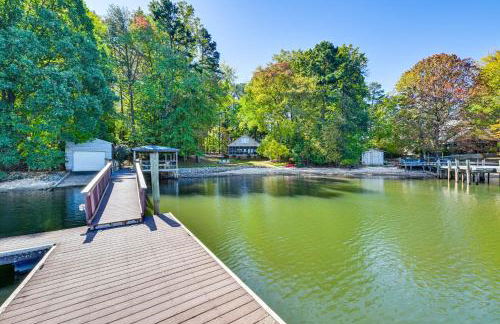 Private Dock and Beach! Lake Norman Cottage Hideaway - Foto 31
