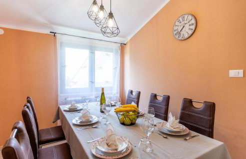 Beautiful Apartment In Cabrunici - Foto 6