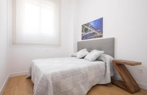 Murallas de Sevilla Apartamento con garaje 4 pax - Foto 8