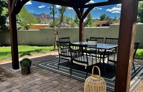 Sedona Uptown Gem!Large yard w grass and shade trees! Views!! NEW! BARREL SAUNA!!! Close to trails, walk to Uptown Sedona, restaurants and shopping - Foto 22
