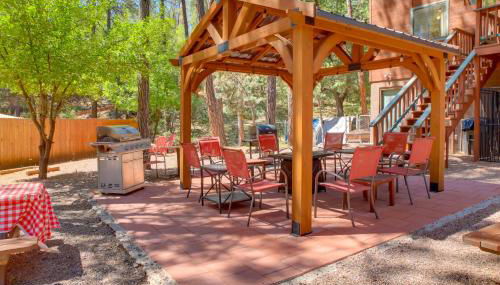 Relax Fireside and Play Games! Hikers Haven in Pine - Foto 3