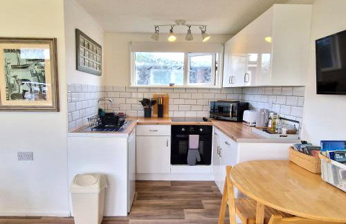 197 Broadside Holiday Chalet near Broads & Beaches - Photo 4