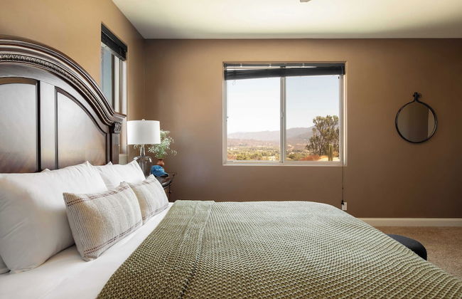 Sangiovese By Avantstay Spectacular Estate w/ Pool, Hot Tub & Putting Green - Photo 38