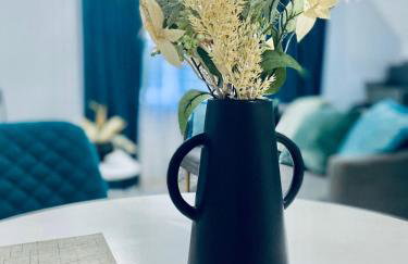 Coastal Flats with Garden & Parking near Castle - Foto 12