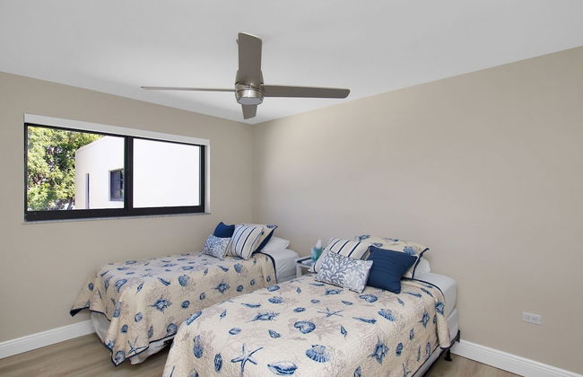 Bayfront Townhouse Located In The Lush Tropical Setting Of Rock Harbor Club. 2 Bedroom Condo by RedAwning - Foto 6