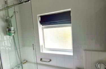 2 bedroom Hidden Gem in Stamford with parking - Foto 23