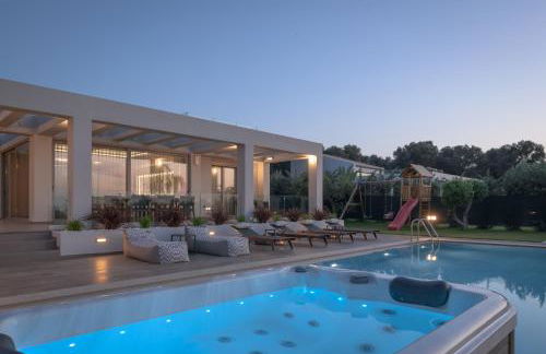 Agrielia Villas, featuring Heated Spa Whirlpool, By ThinkVilla - Photo 78