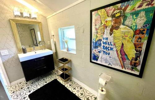 Cozy sanctuary minutes from the bay and beaches - Foto 24