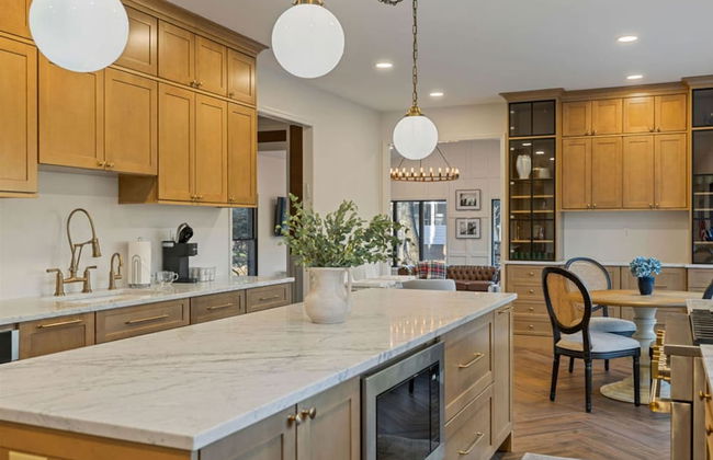 Elegant Spring Stay on Peaceful Retreat - Photo 41