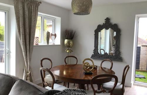 Luxuriously appointed 3 bedroom cottage off road parking for 3 vehicles dogs welcome by prior arrangement only 3 church cottages Alfrick close to Malvern and Worcester and Shelsley Walsh in a lovely village close to M5 Dogs welcome - Photo 33