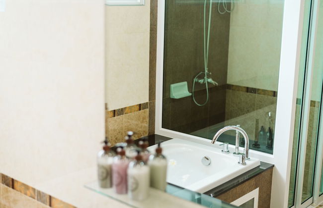 June Pool Villa - Photo 41