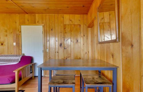 Lakeside Cabin with Beach about 14 Mi to Ski Area! - Foto 5