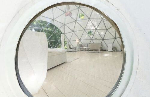 Incredible Spacious Dome for A Group Glamping Experience Surrounded by Nature in Woodridge, New York - Foto 13