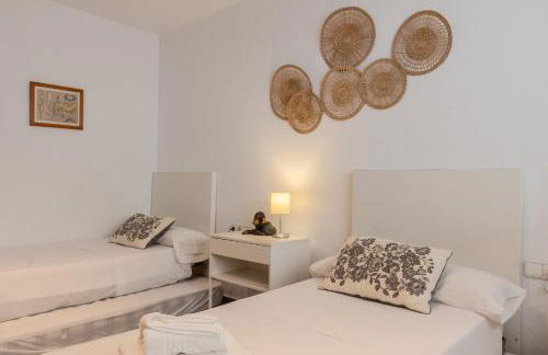 The Ocean Retreat - Beach Villa 30m next to the sea - Photo 35