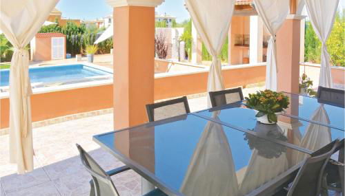 5 Bedroom Stunning Home In Lluchmajor - Foto 3