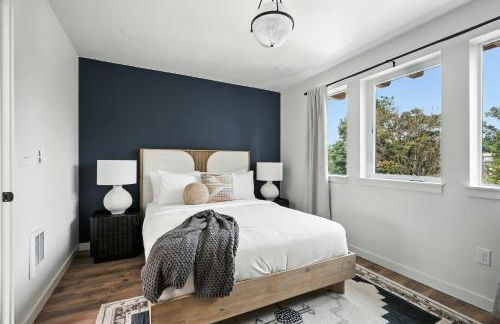 Kerns 6BR - New Spanish Style Group Stay - Photo 27