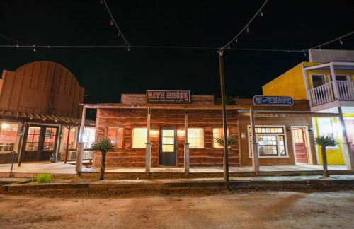 New Lux Cabin Hot Tub FirePit Games - Foto 53