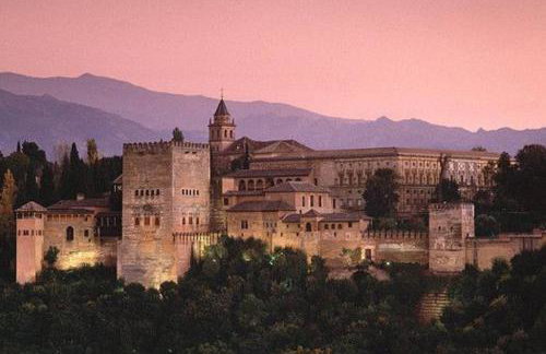 Charming apartment historic centre Granada 80 m² + balcony - Photo 4