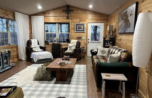 Spacious Camping Cabin Perfect for Families in the Blue Ridge Mountains of Georgia - Foto 2