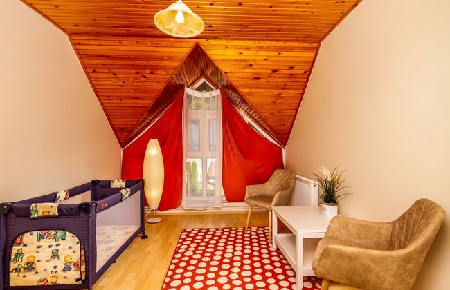 4 bedroom House in Balatonfenyves with garden and terrace - Photo 10