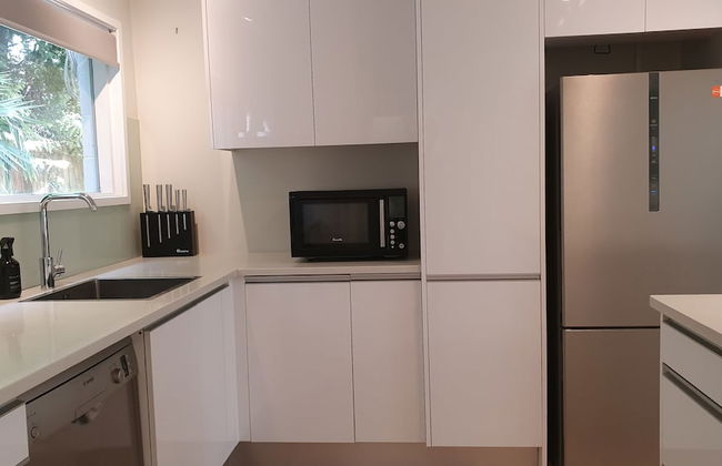 Herne Bay Gem Near Beach - Carpark - Foto 12