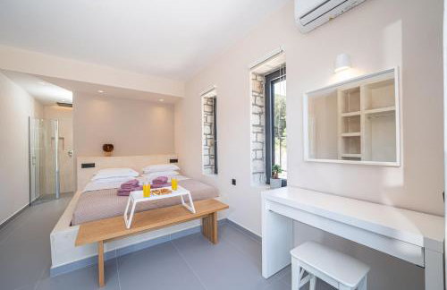 Luxury Stone Villa Aris, ideally located just a 5-minute walk from restaurants and shops - Foto 16