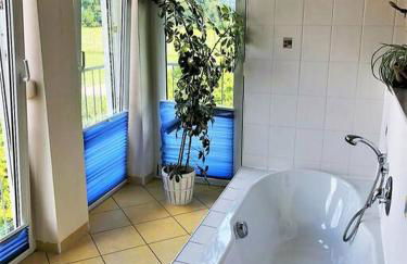 Tolle große Wohnung mit Kamin und Terrasse - Foto 15