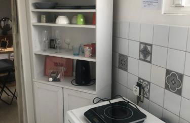 Studio de charme pour séjour tranquille à deux - Groupama Stadium - LDLC Aréna - Fiducial Astéria - Eurexpo - Aéroport St Exupéry - Base nautique du Grand Large - Foto 14