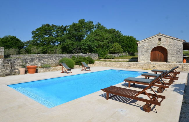 Majestic Rustical Kanfanar Villa With Pool - Foto 34