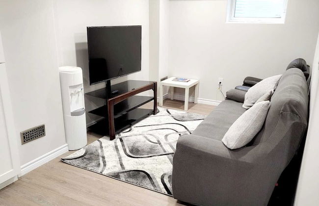 Stunning - Basement Apt in Barrie - Photo 12