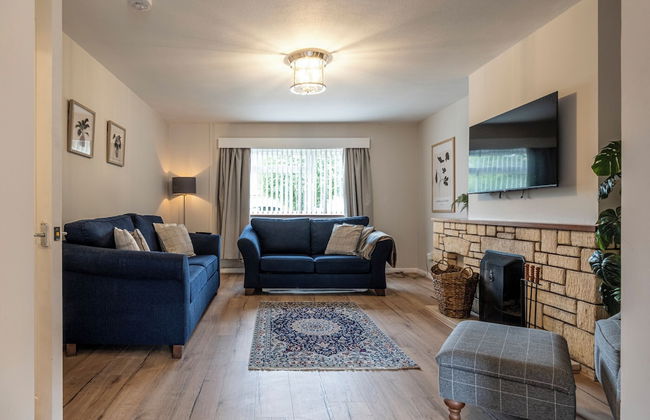 Bright&Spacious 3BD in Centre of Bourton - Photo 42