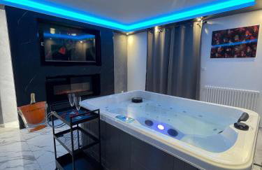 La Casa de Lové Suite Jacuzzi - Foto 1