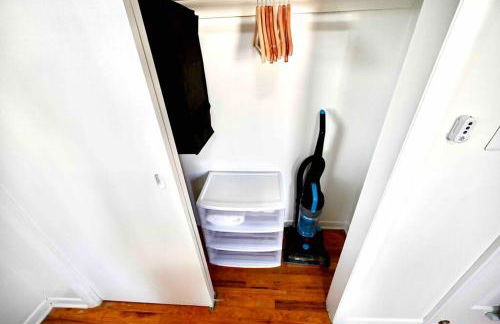 Bright & cozy 2nd Floor Apartment Close to NYC - Foto 11