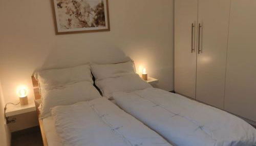 Ruhige 2-Zimmer Wohnung in zentraler Taunus Lage - Foto 2