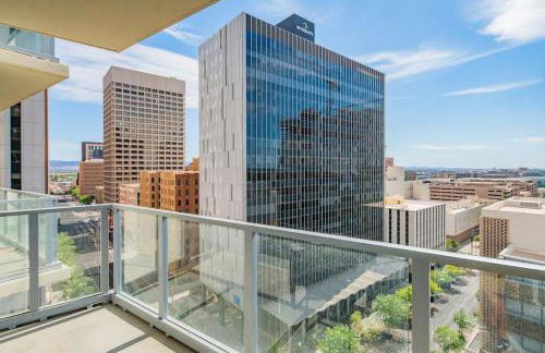 Stylish 1BR HighRise DT, Parking, Pool, Gym, W-D, Golf - Foto 42