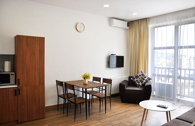 BFG Suites Apartments - Photo 53