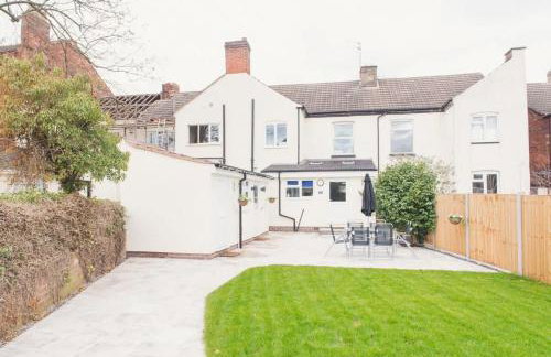 LYNNTON HOUSE Stunning 6 bed Town Centre House ALL with En-Suites Prime Location Tamworth - Foto 6