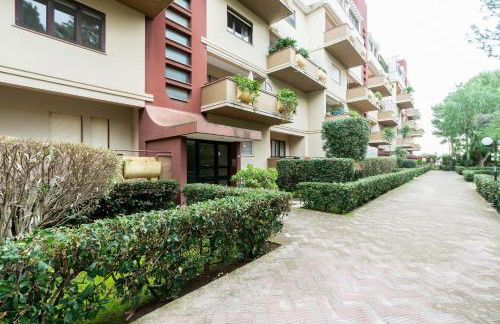 Trani with view - roomy apartment with balconies - Foto 31