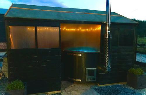 Trelaske Mill Cider Barn-with Hot Tub, Fire Pit BBQ - Foto 7