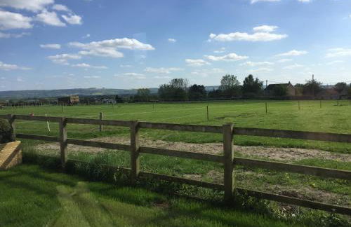 Rew Farm Country & Equestrian Accommodation - Sunrise Lodge - Foto 58