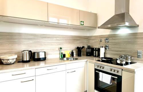 UNiQE - city central - design apartment - SKY-TV - free parking - Foto 16