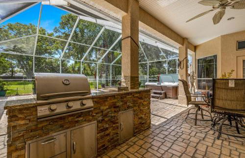 Quiet and Cozy 3 beds 3 baths in Spring Hill with heated Pool and Hot Tub - Foto 22