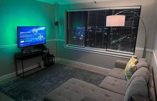 Charming Jax Apt for 4 with free parking - Foto 10