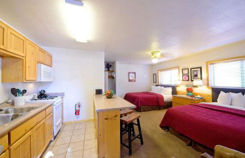 Sitzmark Sports Lodge - Photo 1