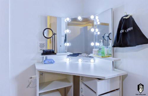 The Stallion #208 - Walk to Attractions - Modern Luxe Loft in Memphis Downtown with free covered gated parking - Foto 38