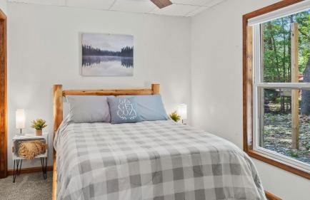 Maple Oasis by Avantstay Newly Built w/ Hot Tub, Game Room & Fire Pit - Foto 46